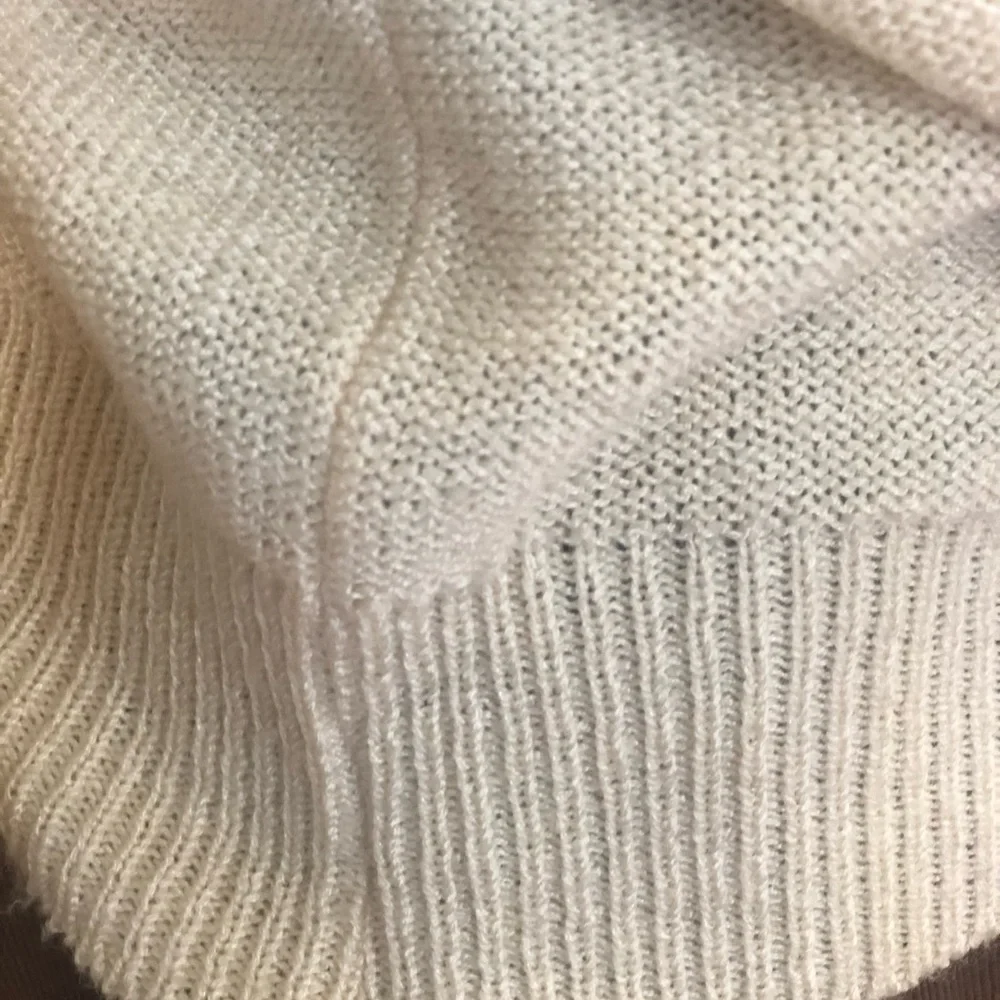 Vintage 70’s/80’s -Princess Di style- pullover sweater - light buttery yellow